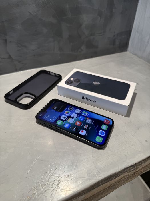 Iphone 13 Mini Midnight 128 GB + подарък