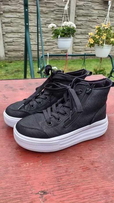 Ghete Skechers nr 34