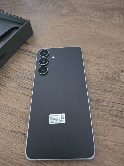 Samsung Galaxy S25 FE