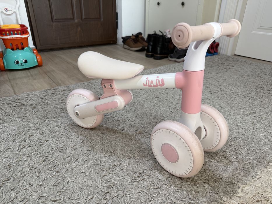 Tricicleta Juju pentru copii