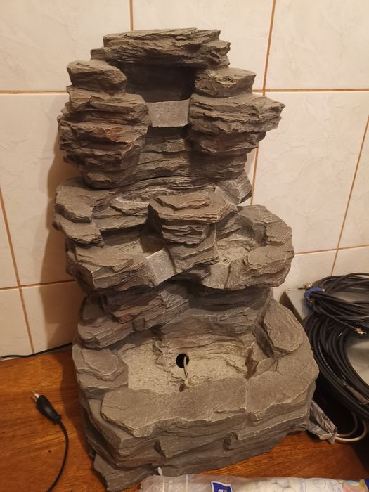 Fantana arteziana, decoratiune gradina, interior / exterior