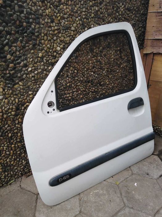 Предна лява врата за Рено Канго