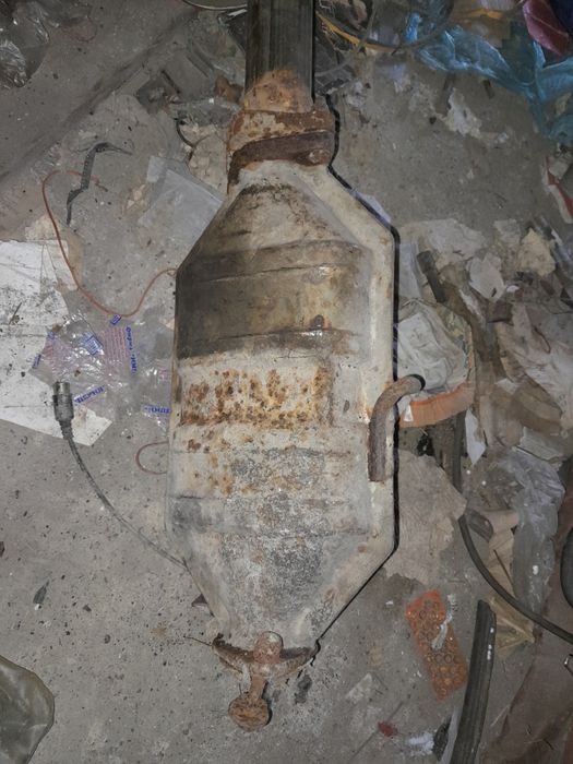 Выхлопная  труба