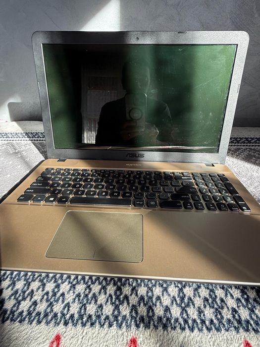 Laptop Asus A541U