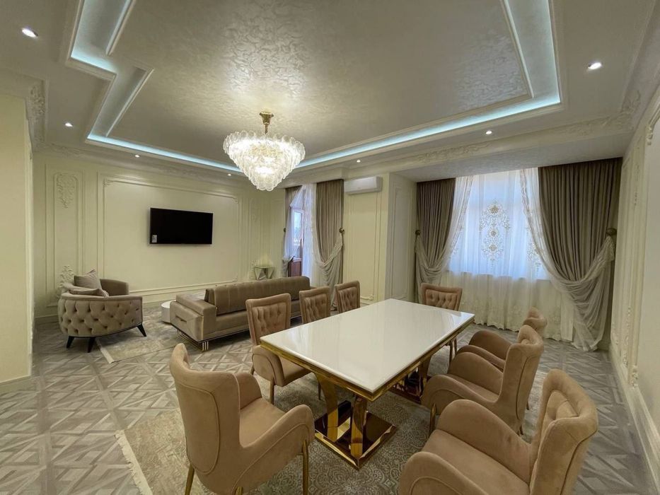 Продается 5ти комнатная квартира,ДК Парижен,Ул Мукимий,175м2