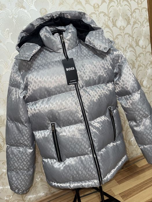Geaca boss S M L XL XXL