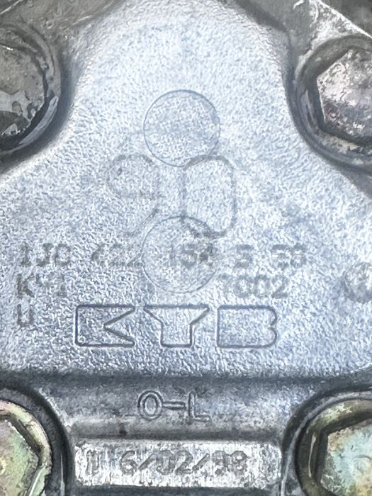 Хидравлична помпа VW Golf 4 1.6 101кс AKL