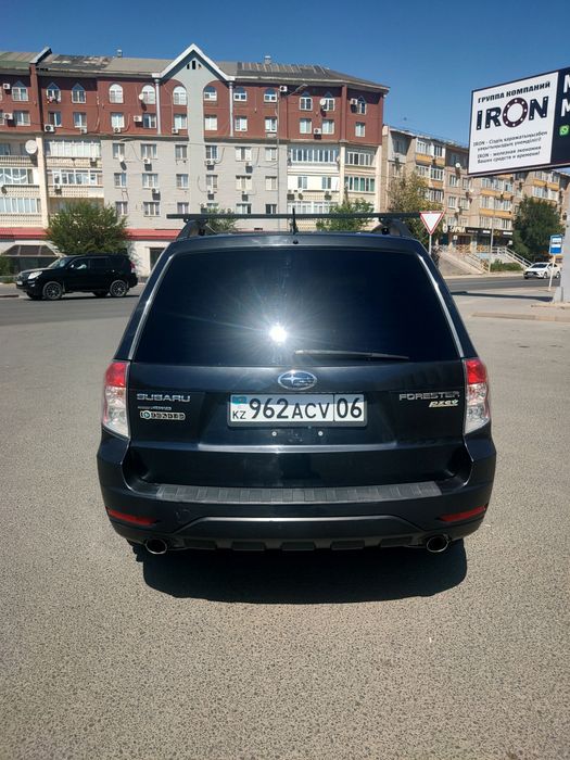Субару форестер.