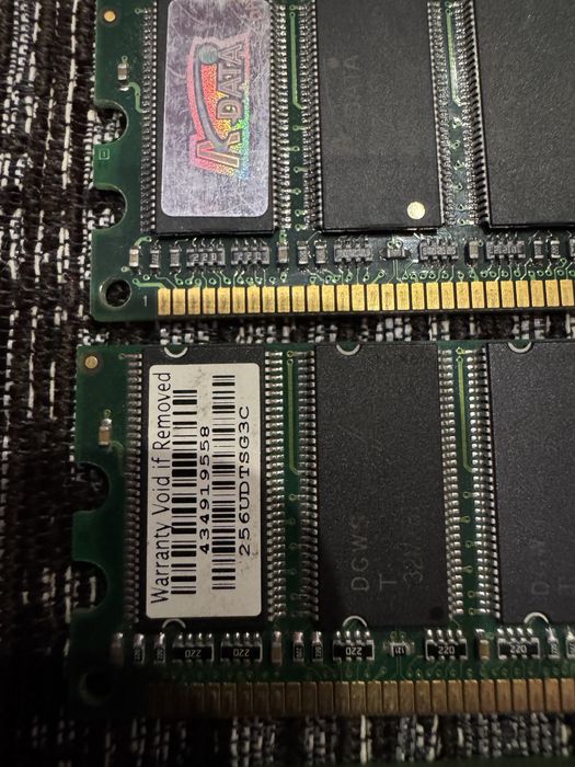 Памет за компютър DDR-400 256MB 3 броя