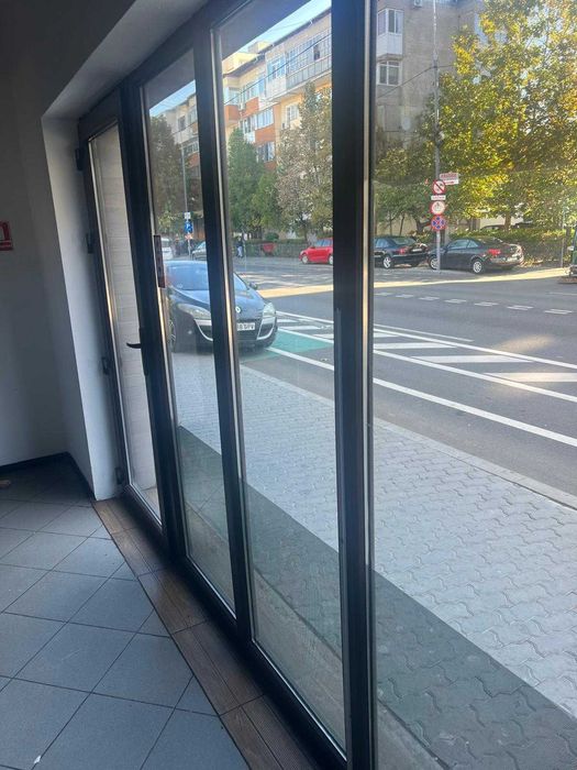 Inchiriez spatiu comerical