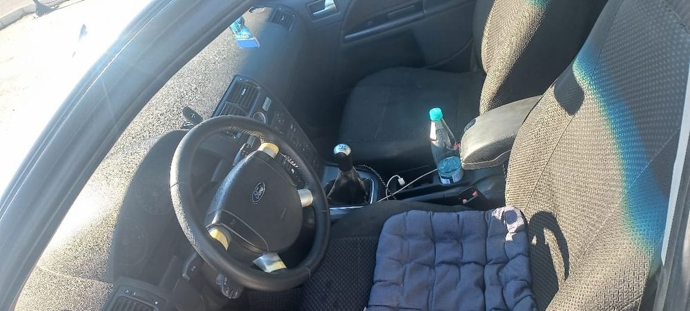 Форд мондео машина