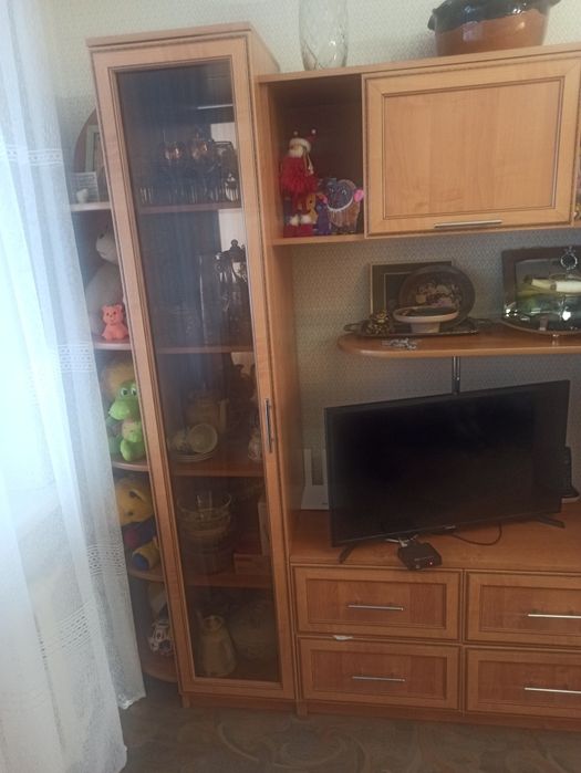 Продам стенку в отличном состоянии.