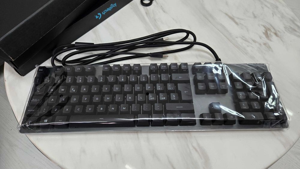 Tastatura Logitech G413