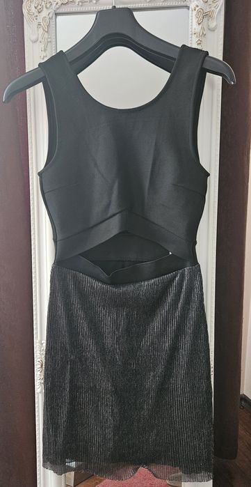 Sale! 25 за брой! Рокли Zara, Oasis и др