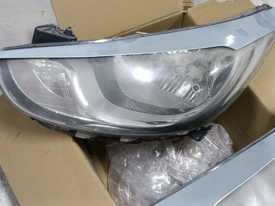Hyundai accent фара продам