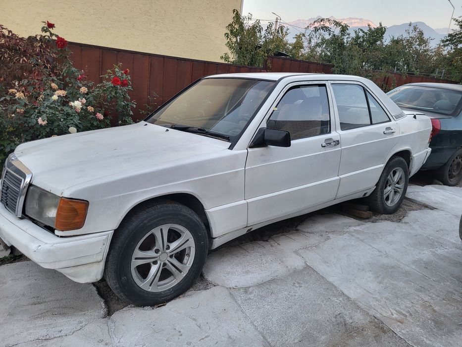 Продам авто Мерседес 190