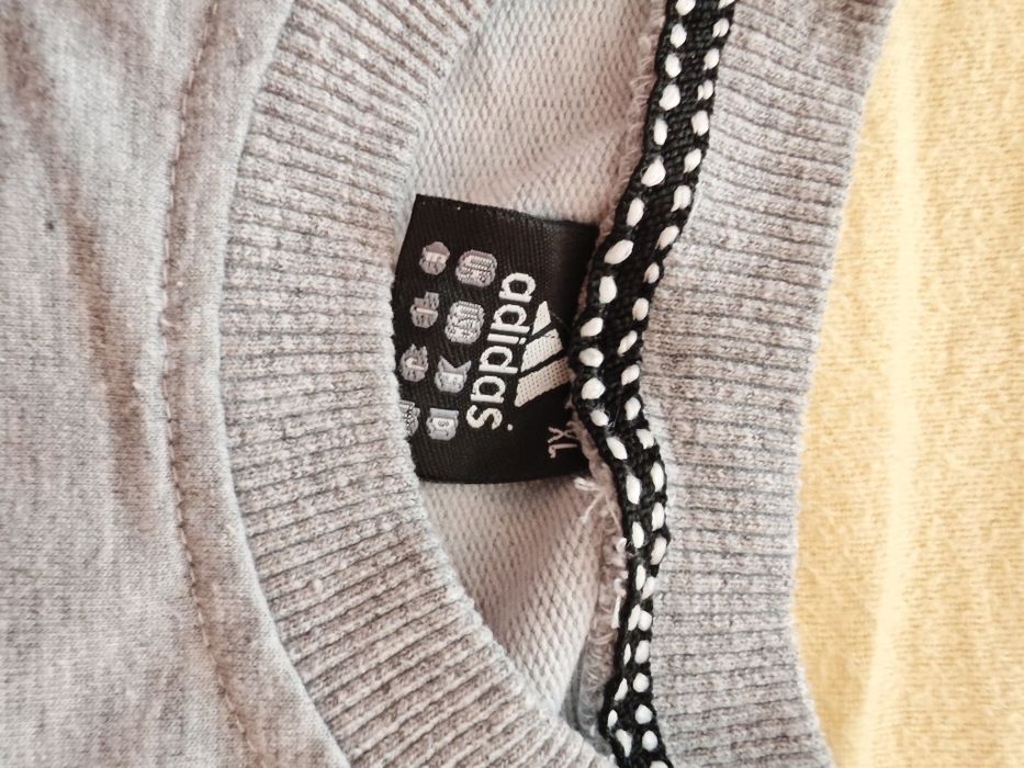 Блуза Adidas с дълъг ръкав