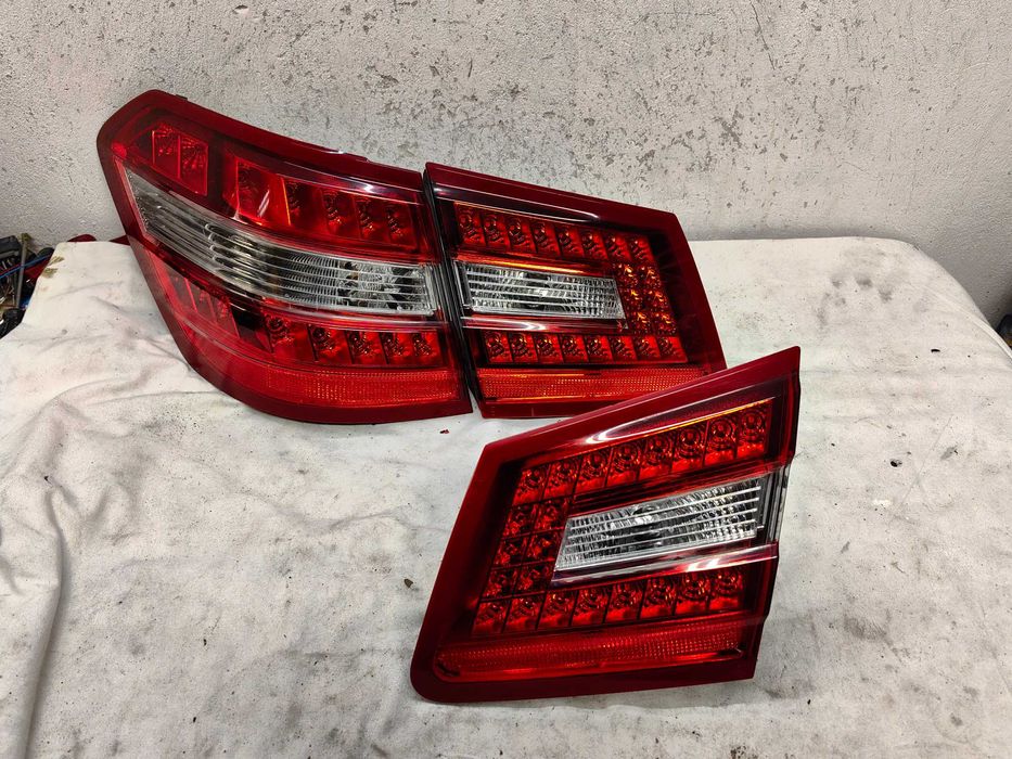 Оригинални стопове Мерцедес 212  Mercedes E 212  Led Комби