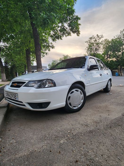 Nexia 2 sotiladi  1.5 Donc O'zimiki