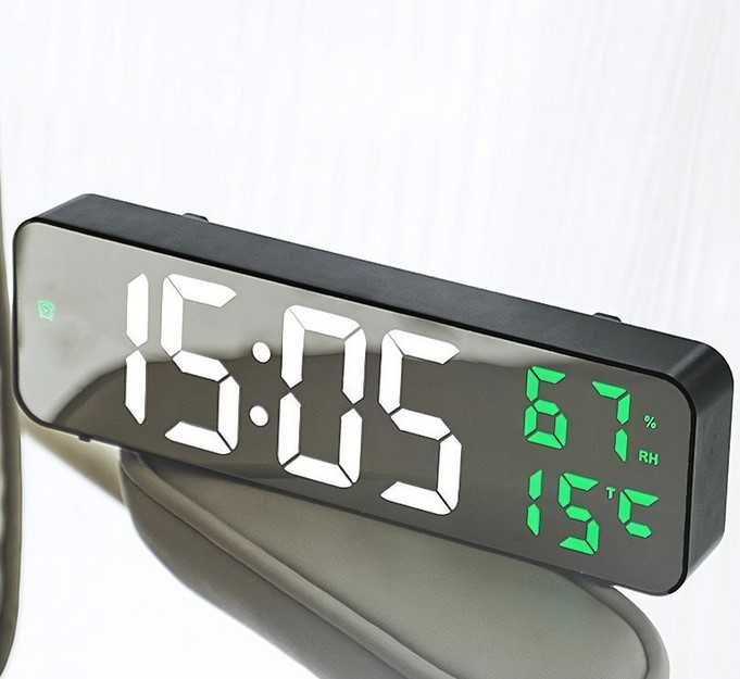 Дигитален часовник 3в1 с температура и влажност