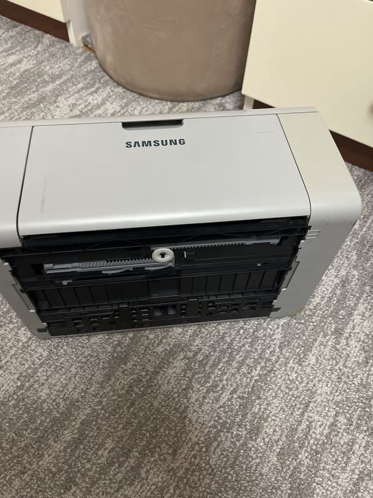 Продам принтер Samsung