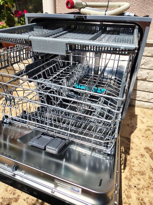 Продавам съдомиялна за вграждане Gorenje GV643D60