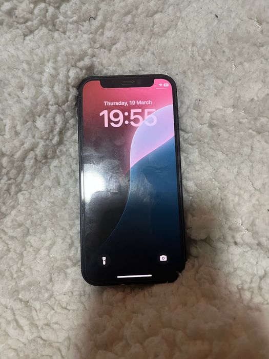 iPhone 12 mini functional(SIM FUNCTIONAL)