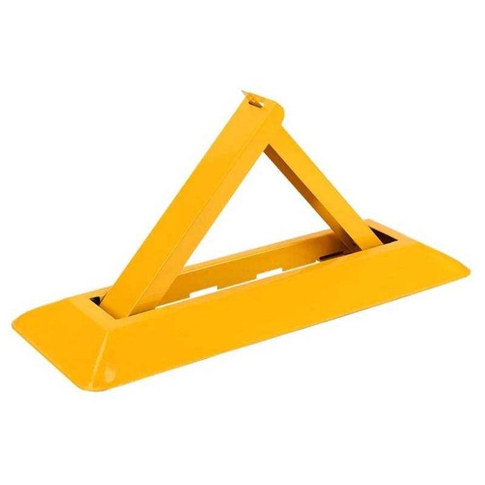 Триъгълна паркинг скоба