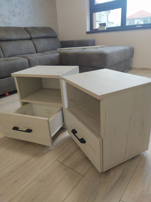 Нощно шкафче 2 бр.