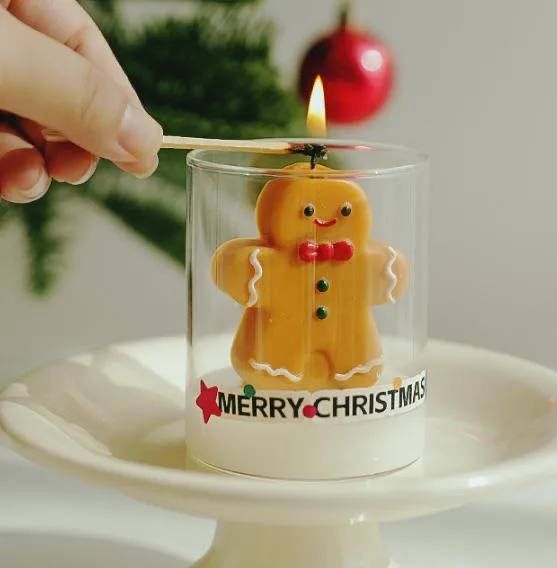 Новогодняя свеча  «Пряничный человечек»