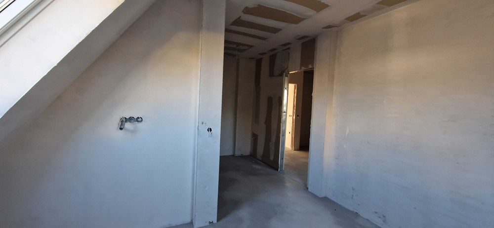 Продава се Тристаен апартамент в Добрич, Свети Георги - 183 кв.м за 1312 €/кв.м - Снимка #8