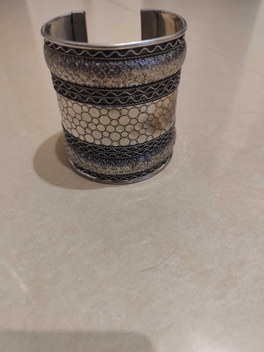 метална гривна в сребрист цвят "Bijou Brigitte"