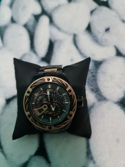 De vinzare  Invicta  Bolt  automatic  pretul, 660  ceas, Invicta Bolt ,ca nou