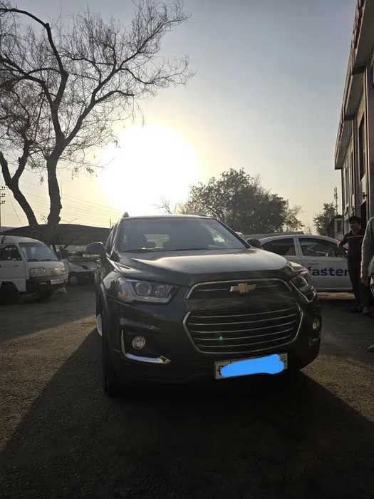 Срочно Chevrolet Captiva 4  2017  Мокрый асфальт