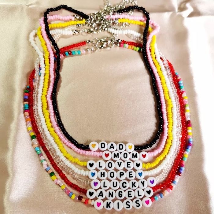 Чокеры из бисера