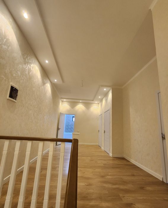 СОТИЛАДИ! 2 Каватли замонавий коттедж!

Чирчиқ шаҳри, о