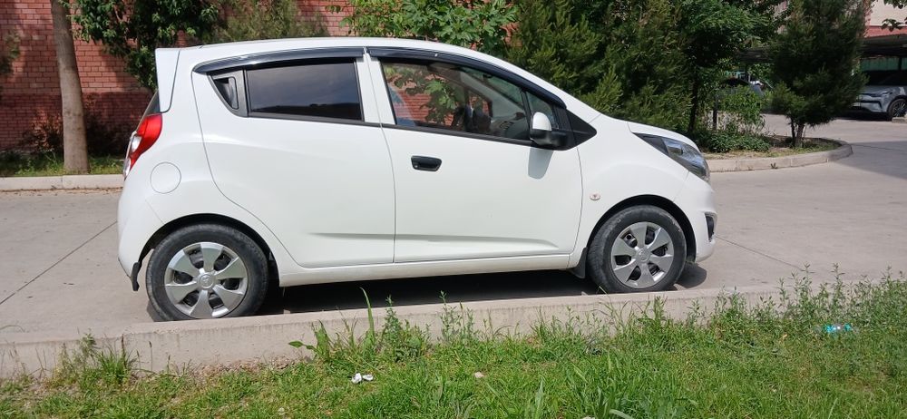 Chevrolet Spark 2014 — 4