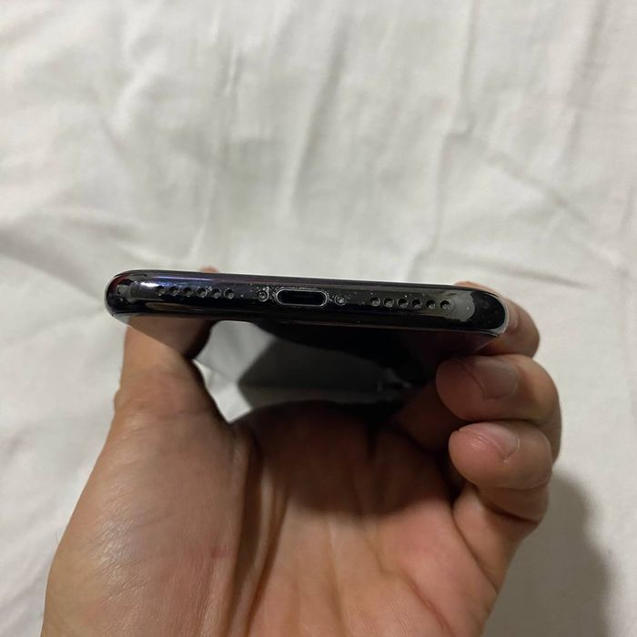 Iphone X xotrasi 64gb yomks 100%  AE/A