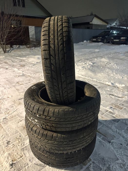 Продам комплект летних шин