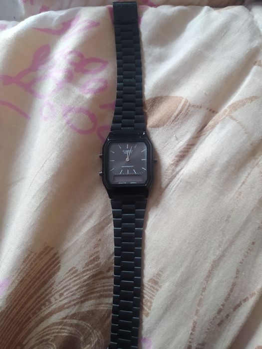 Qol soati casio sotiladi