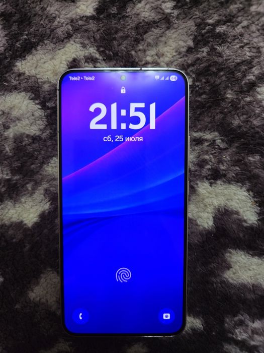 Продам телефон Samsung S22+/plus