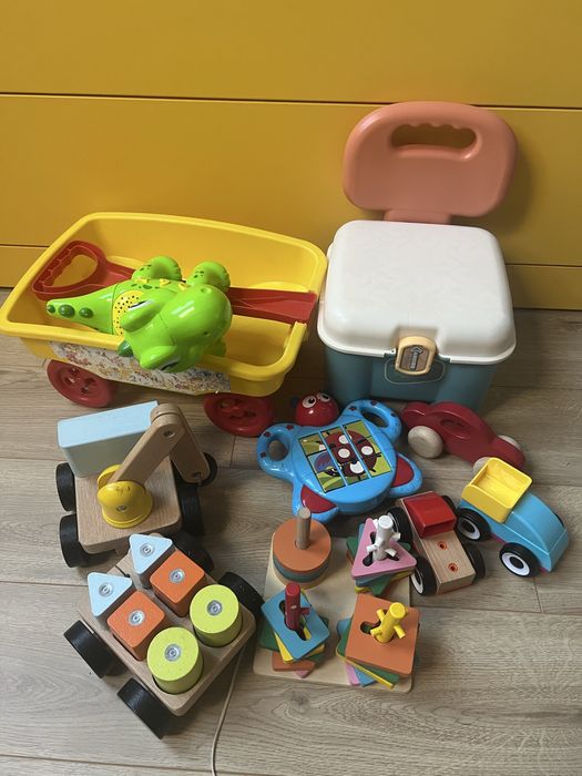 Продавам сет дървени / занимателни играчки / конструктор