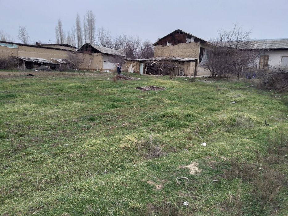 Yer sotiladi Keles Toshkent tumani,