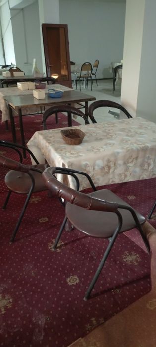 Стол, стуллар.сотилади