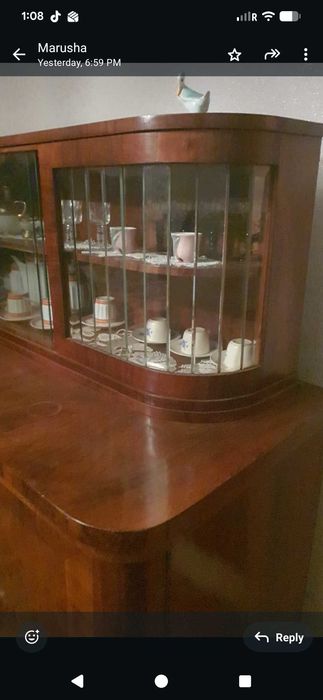 Bufet vitrină Art Deco interbelic (1930–1938) – lemn masiv,nuc,cristal