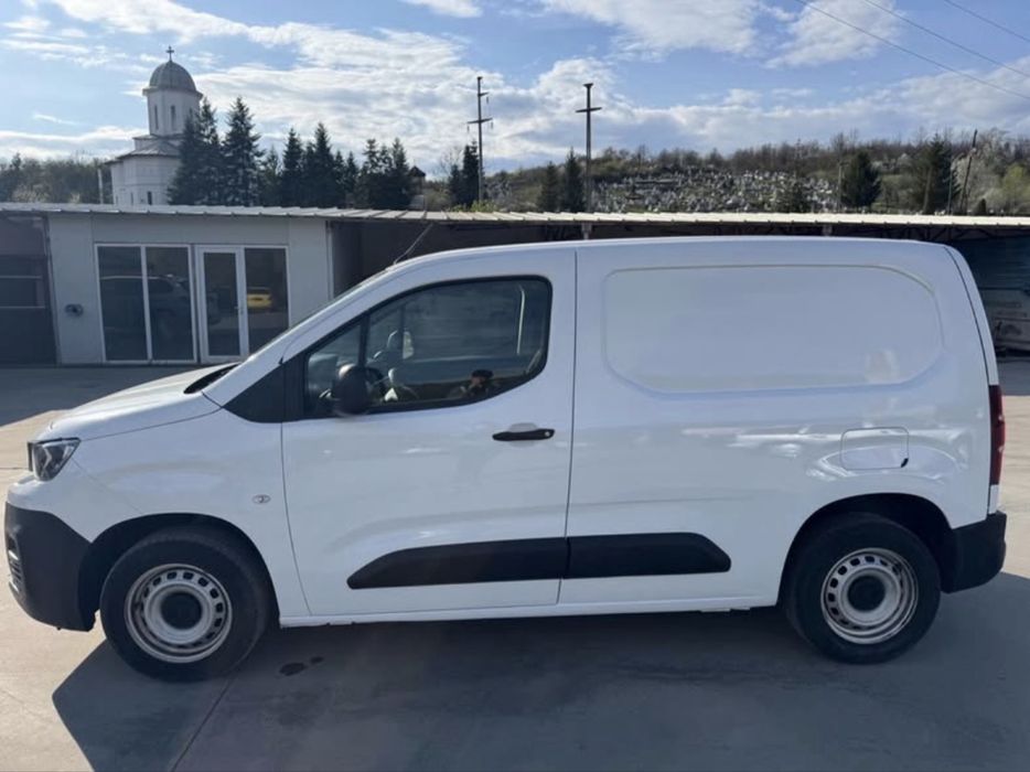 PEUGEOT Partner 2022 — imagine 3