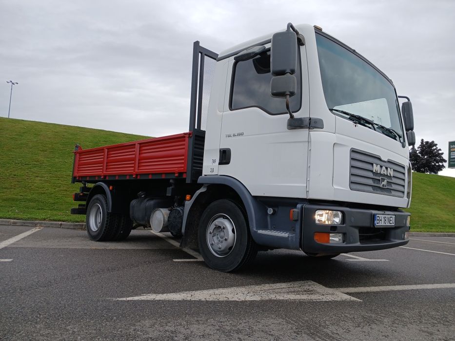 Vând Man basculabil trilateral bena scurta