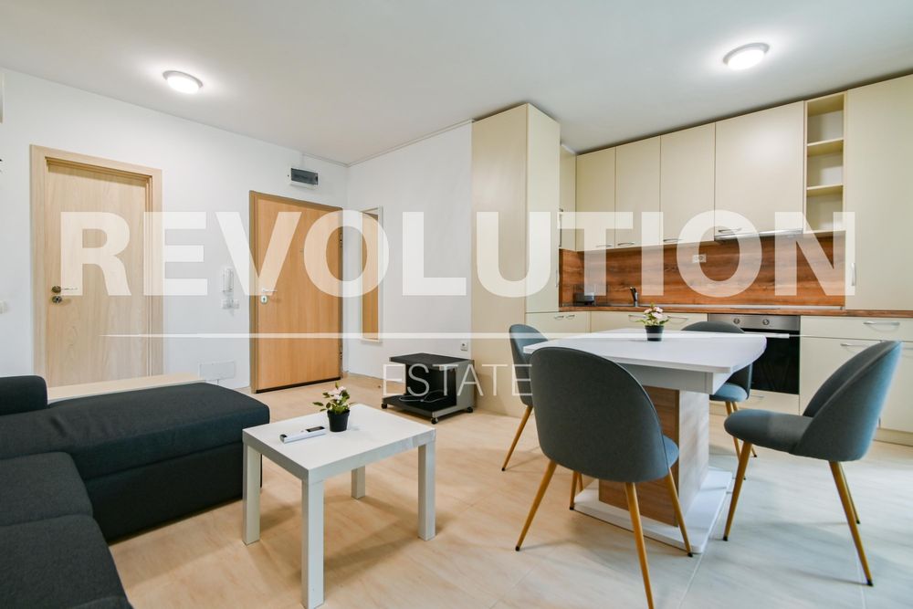 Дава се под наем Двустаен апартамент в София, Манастирски ливади - 60 кв.м за 700 € - Снимка #2