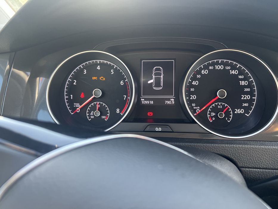 VW Golf R line 7.5 1.0 TSI Paulesti • OLX.ro