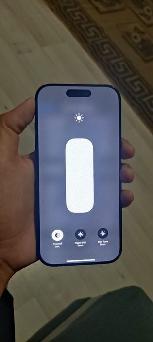 Продам Iphone 16 pro